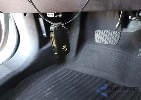 2014 Buick Lacrosse Leather Group z USA, uszkodzony, nr VIN 1G4GB5G33EF103600